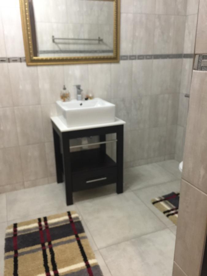 Coco Palm Bed&Breakfast Windhoek Ngoại thất bức ảnh