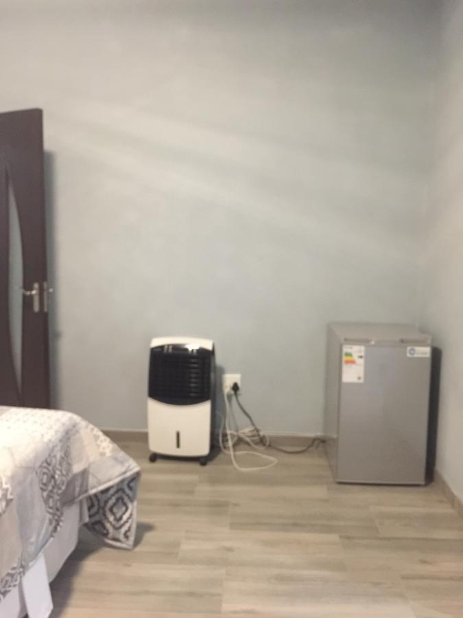 Coco Palm Bed&Breakfast Windhoek Ngoại thất bức ảnh