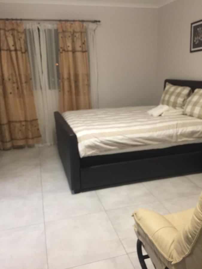 Coco Palm Bed&Breakfast Windhoek Ngoại thất bức ảnh