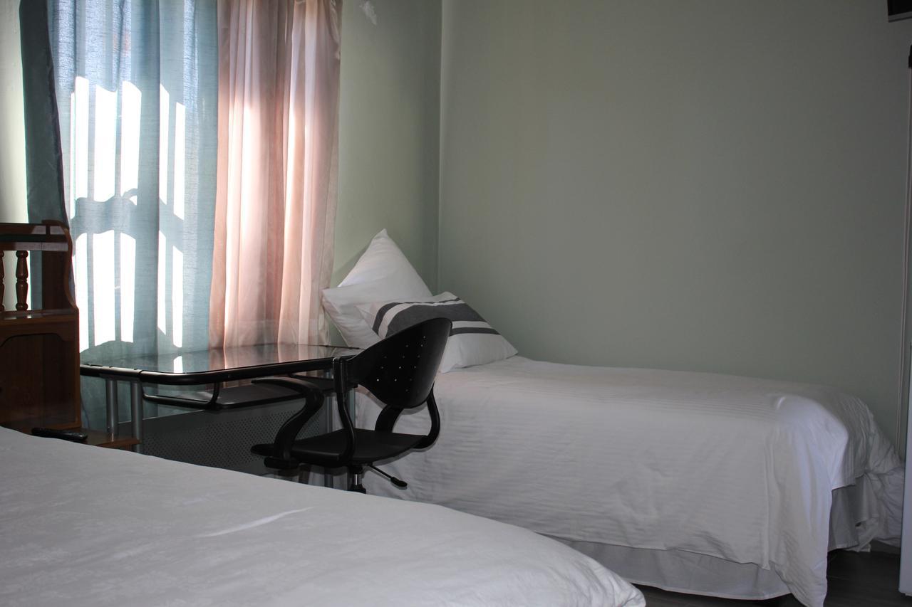 Coco Palm Bed&Breakfast Windhoek Ngoại thất bức ảnh