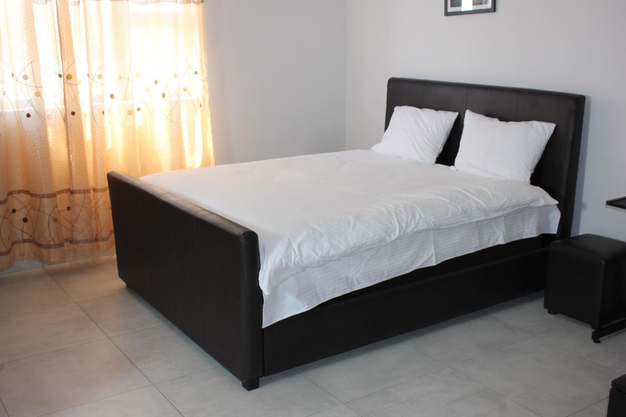 Coco Palm Bed&Breakfast Windhoek Ngoại thất bức ảnh