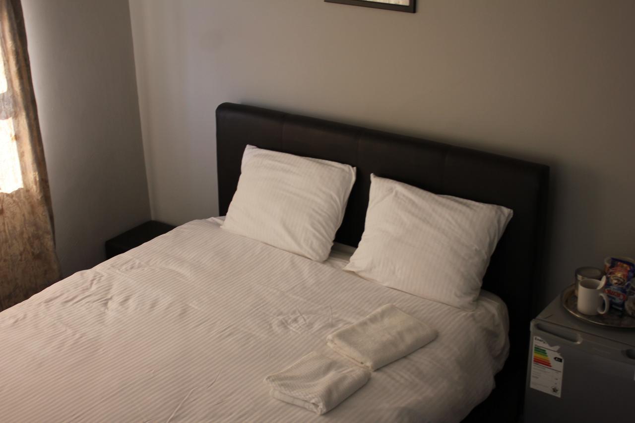 Coco Palm Bed&Breakfast Windhoek Ngoại thất bức ảnh